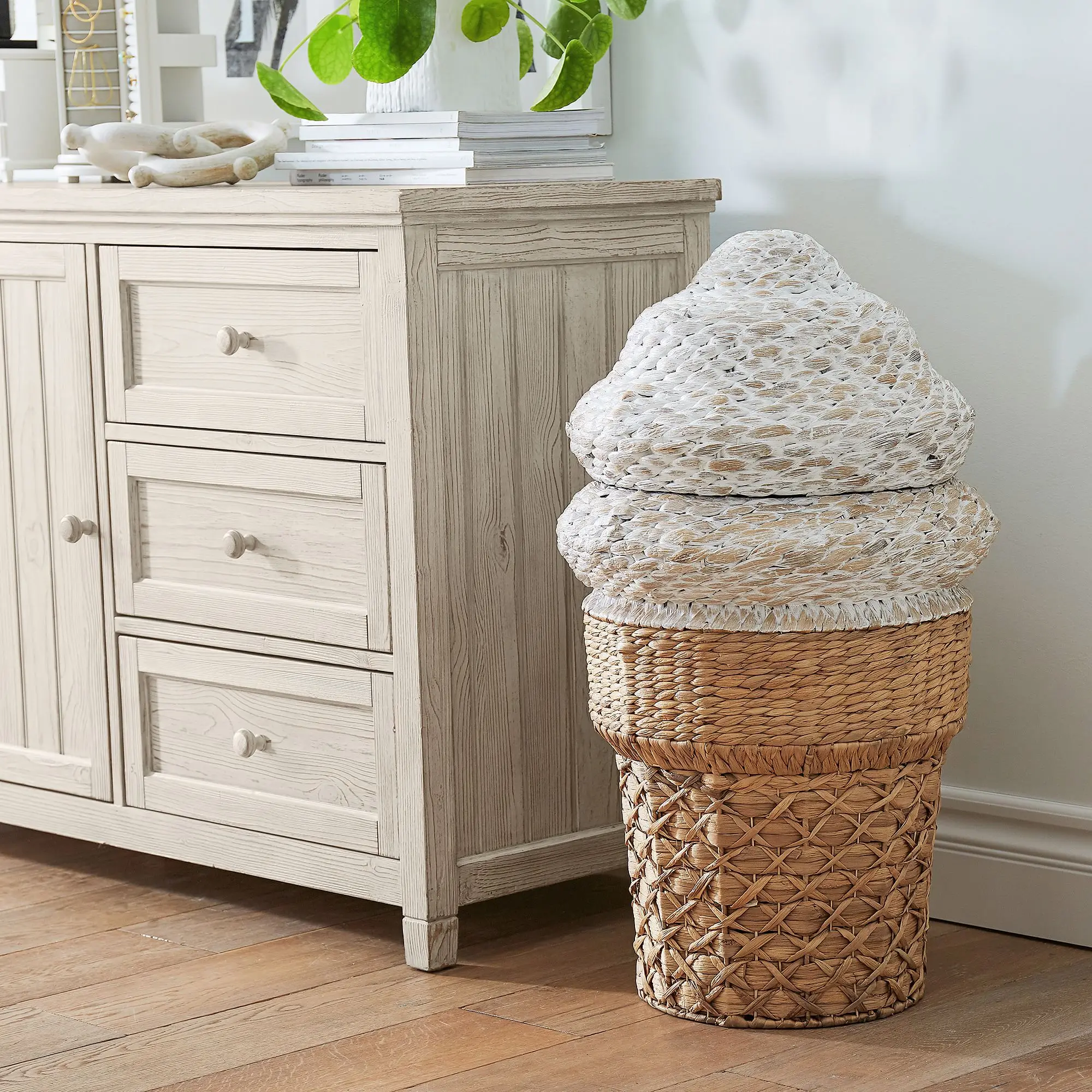 New Choice For Kids Water Hyacinth Ice Cream Cone Hamper Storage Basket for Kids Eco Friendly Kids Toy OEM in Vietnam Factory