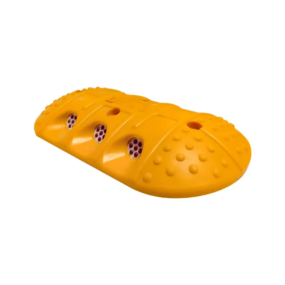 High Quality Compression Resistant Yellow PPC Oval Plastic Road Stud With Glass Reflector ILT5140