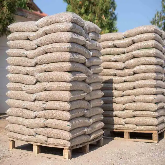 Wholesale A1 Wood Pellets / Europe Wood Pellets DIN PLUS / Wood Pellets