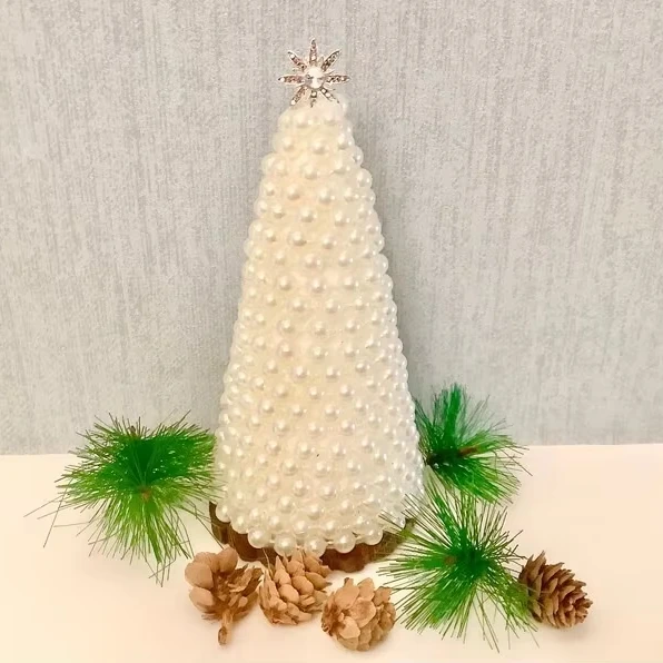 Holiday Xmas Pinecone Red Berry Jingle Bell Fairy String LED Tree Lights Decor with Battery Power For Christmas