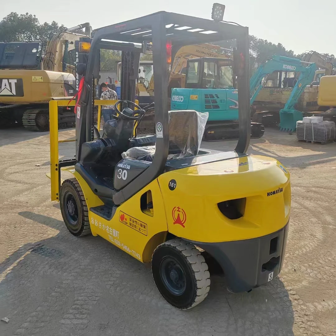 Efficiency at Your Fingertips: Rugged and Reliable Used Forklifts for All Your Material Handling Needs!Komatsu 3ton
