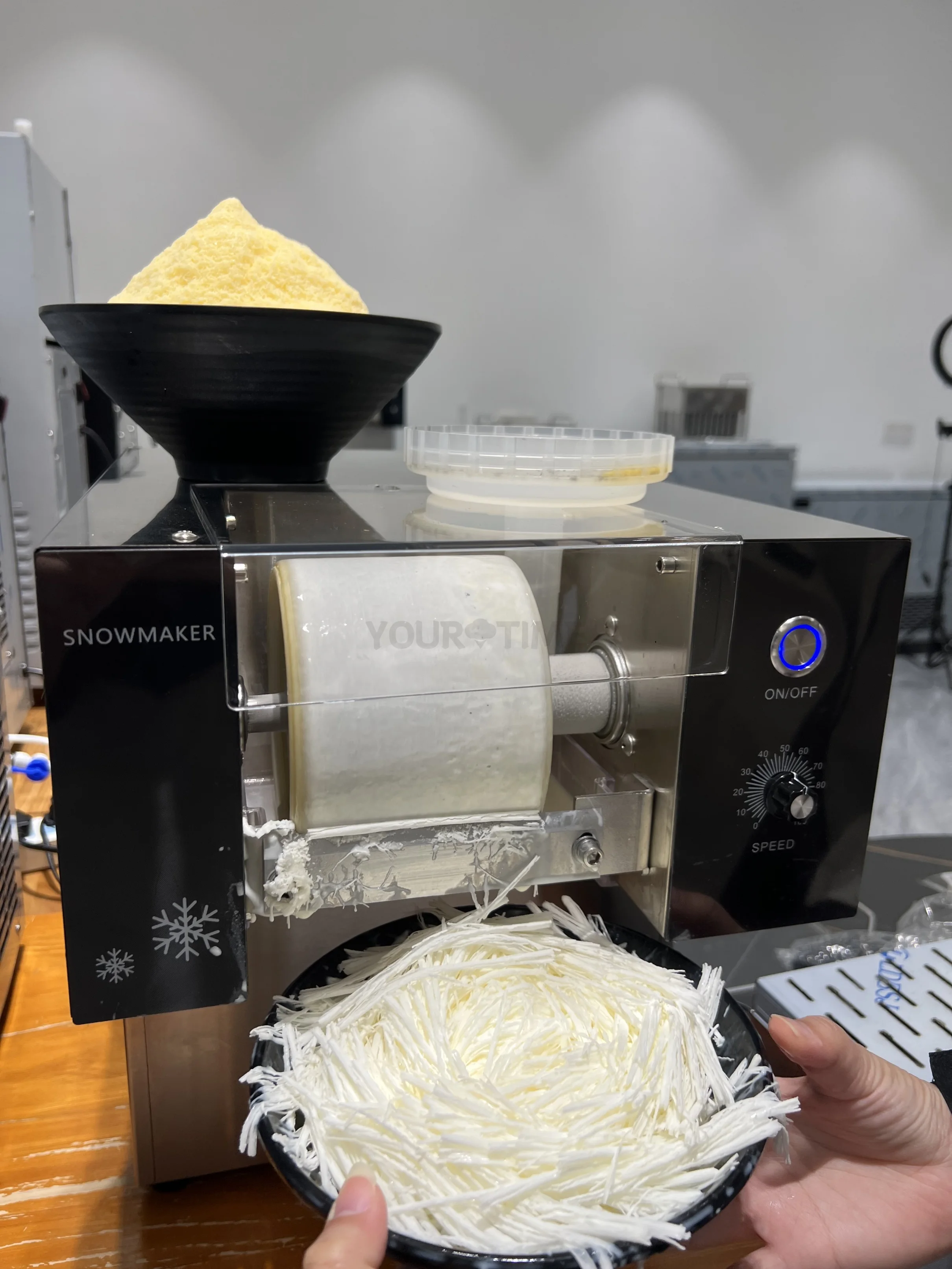 Yourtime 80KG/Day Factory Outlet Water/Air Cooling Bingsu Machine Shaved Ice Machine Snow Flake Ice Making Machine for Bakery