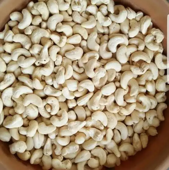 Made In Vietnam Wholesale Organic Cashew nuts Raw Cashew Dried Nuts Lowest Price Cashew Kernel