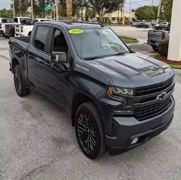 Б/у 2020 CHEVROLET SILVERADO 1500 RST Кабина экипажа 4WD готова к отправке