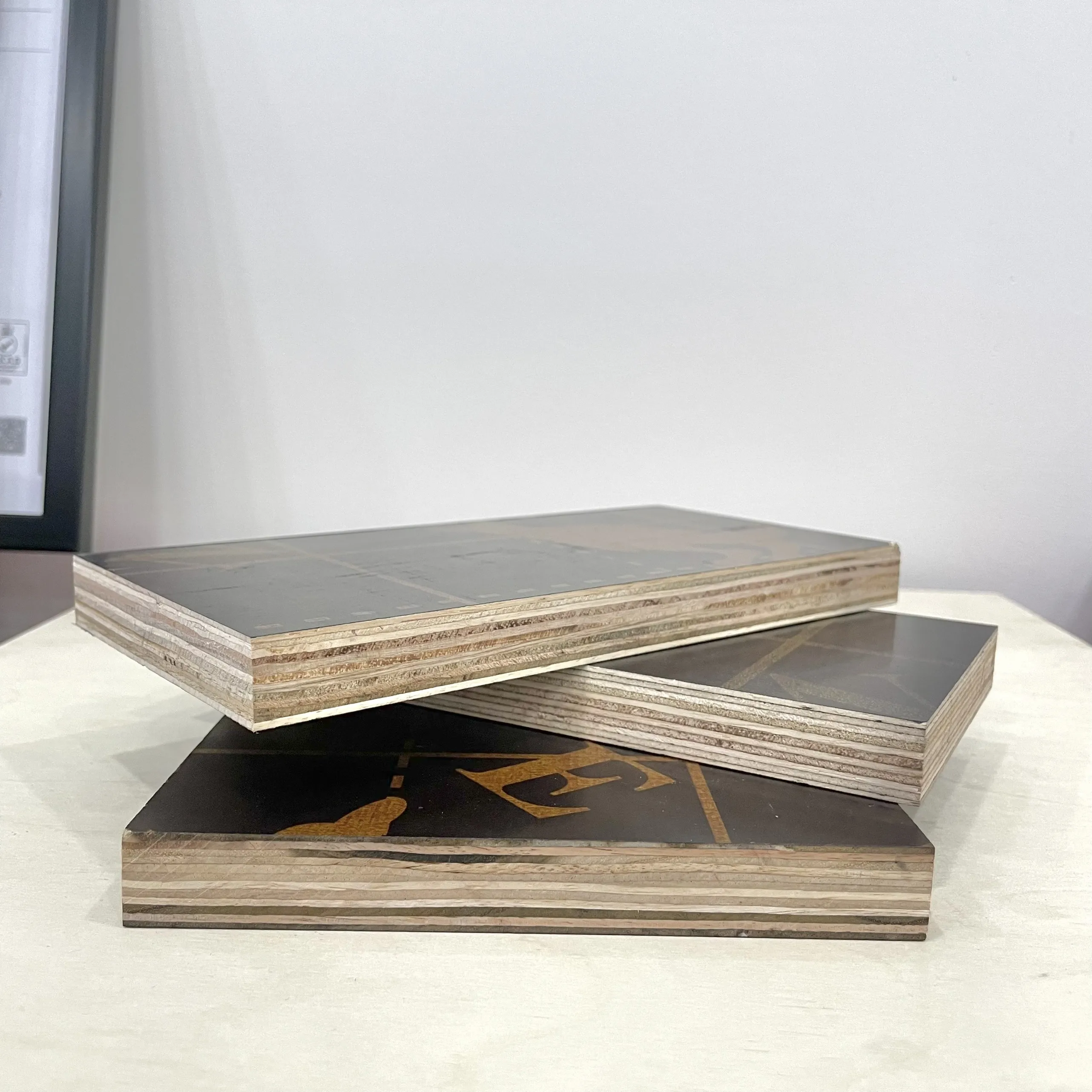 18mm Film Faced Plywood 1220*2440 High Quality Wall Panels & Boards for Construction