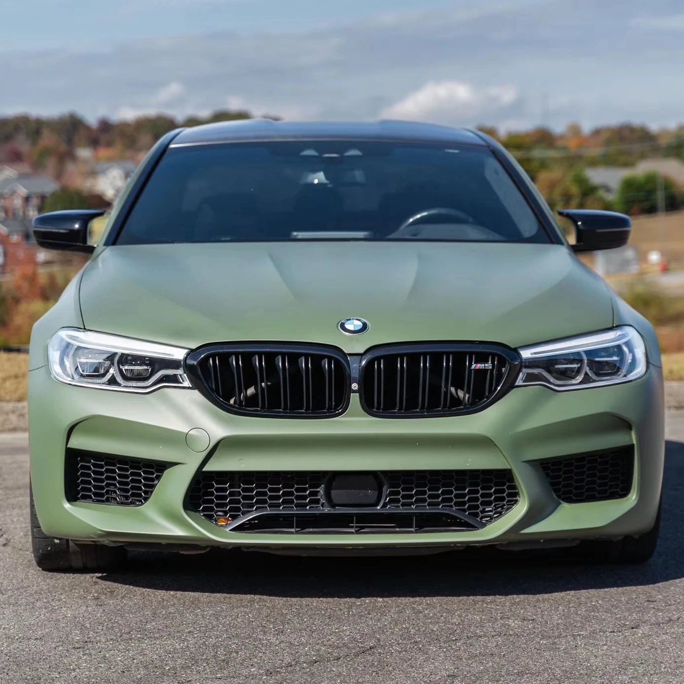 2019 BMW M5 представительский пакет немодифицированный свет внутренний седан 617 л.с.