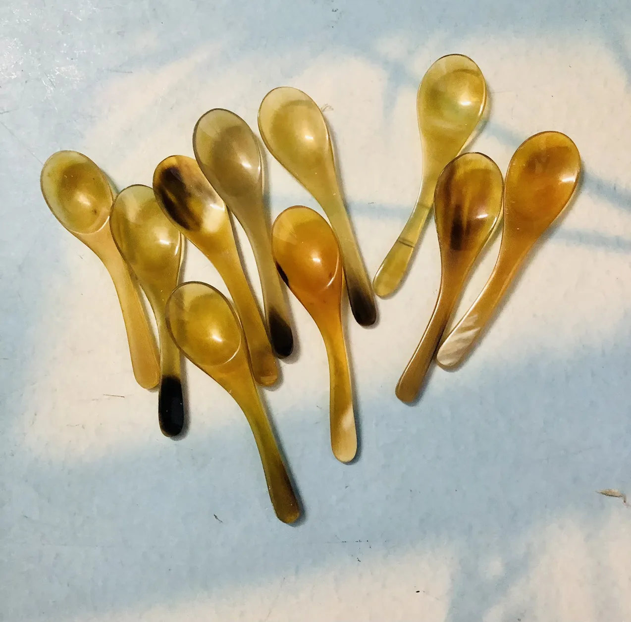 Оптовая продажа ложка из натурального рога крошечная маленькая Роговая индивидуальный логотип от Vitrapro Vietnam