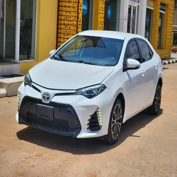 Подержанные автомобили TOYOTA COROLLA