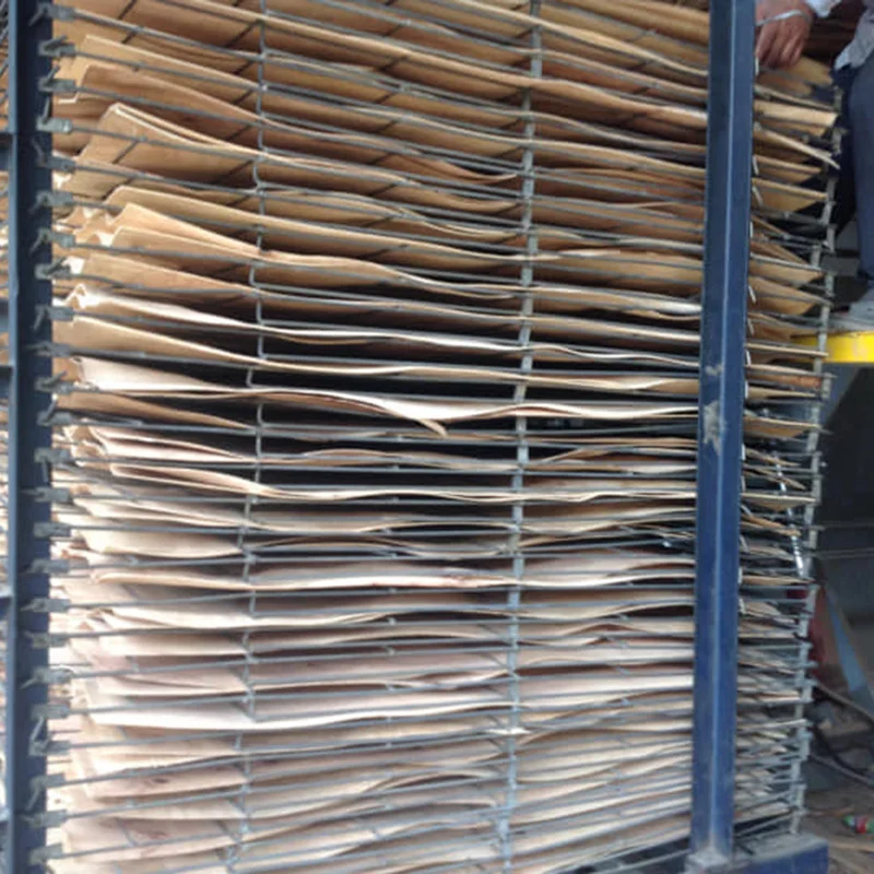 Good Price Eucalyptus Veneer for core plywood Natural Veneer Rotary cut origin Vietnam wood veneer