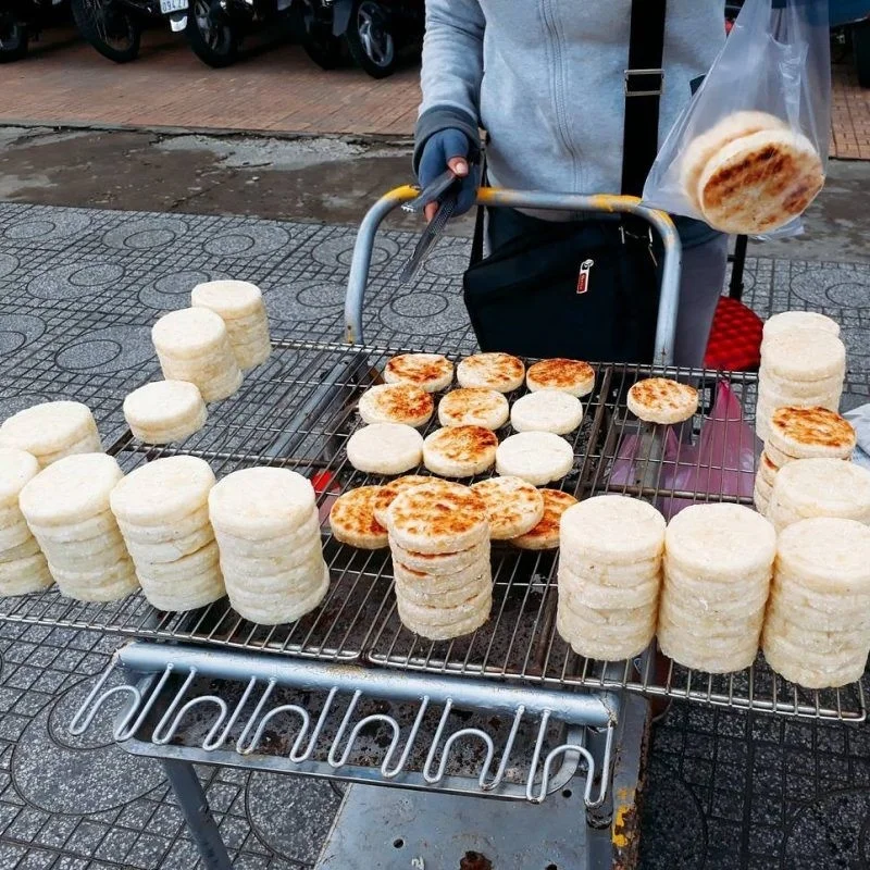 Frozen Cassava Cake 100% from Vietnam/ Vietnam Food Export Products/ Frozen Cassava Cake