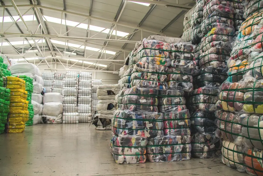 Wholesale Used Clothes Bales UK, Europe and USA | Trendy and Clean Second Hand Clothes | Best Supplier