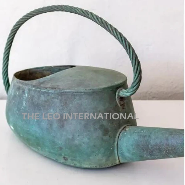 Wholesale Price 15X4.5X7.5 Inch Water Cans Rustic Green Patina Iron Steel Outdoor Home Garden Watering Tools with Latest Design