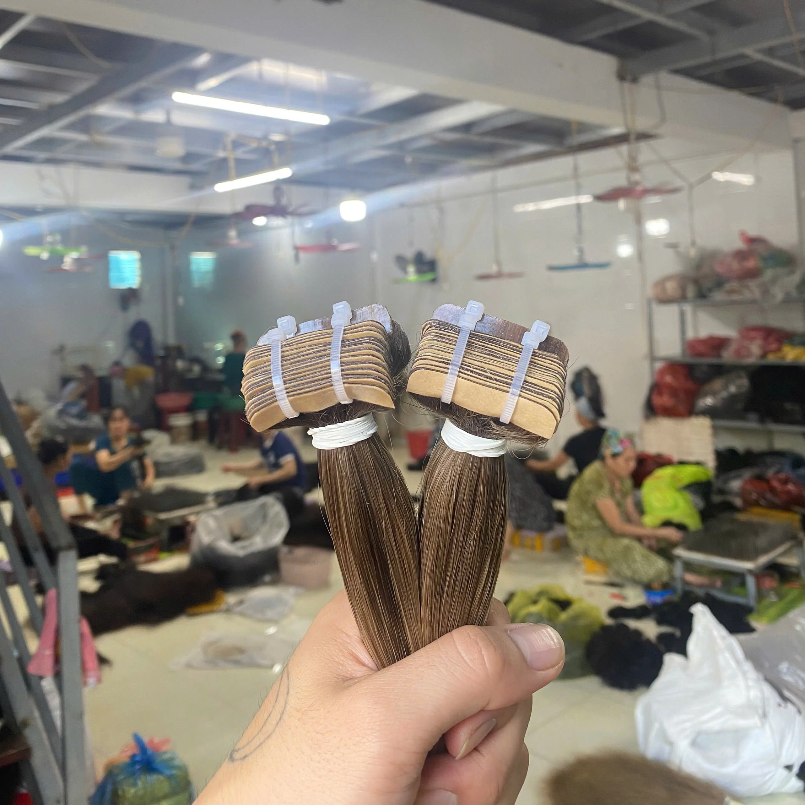 100% натуральные русские волосы Remy, двойные прямые 22-дюймовые коричневые ленты для наращивания волос, необработанный материал, волнистый стиль