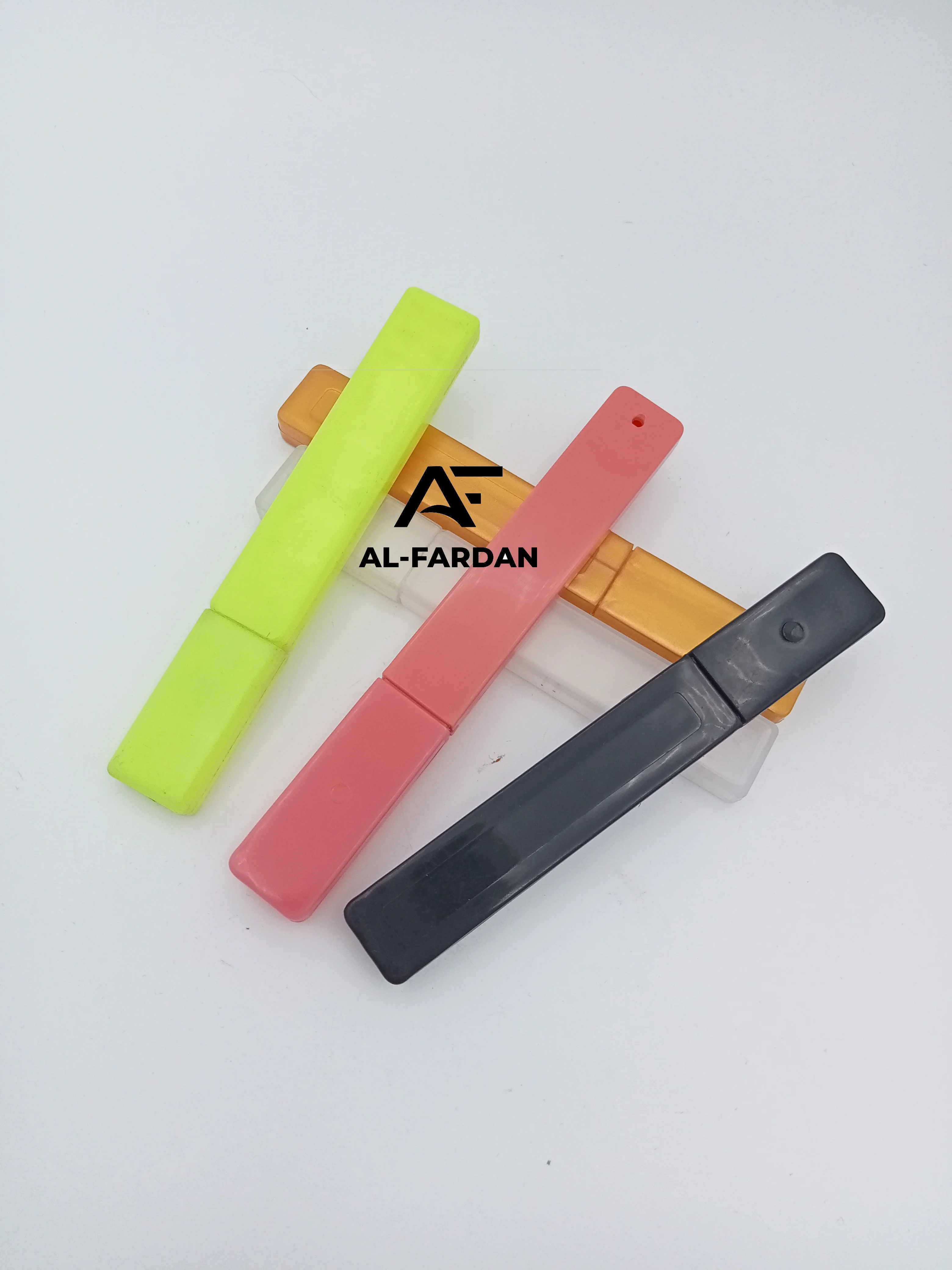 Wholesale Bulk Quantity Tweezers Plastic Tubes High Quality Mix Colors Packaging Tubes For Tweezers Cheap Prices