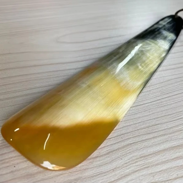 Shoe horn small handle polished Real water buffalo shoe Horn Short and with logo handle for sale By Bule Moon Exports