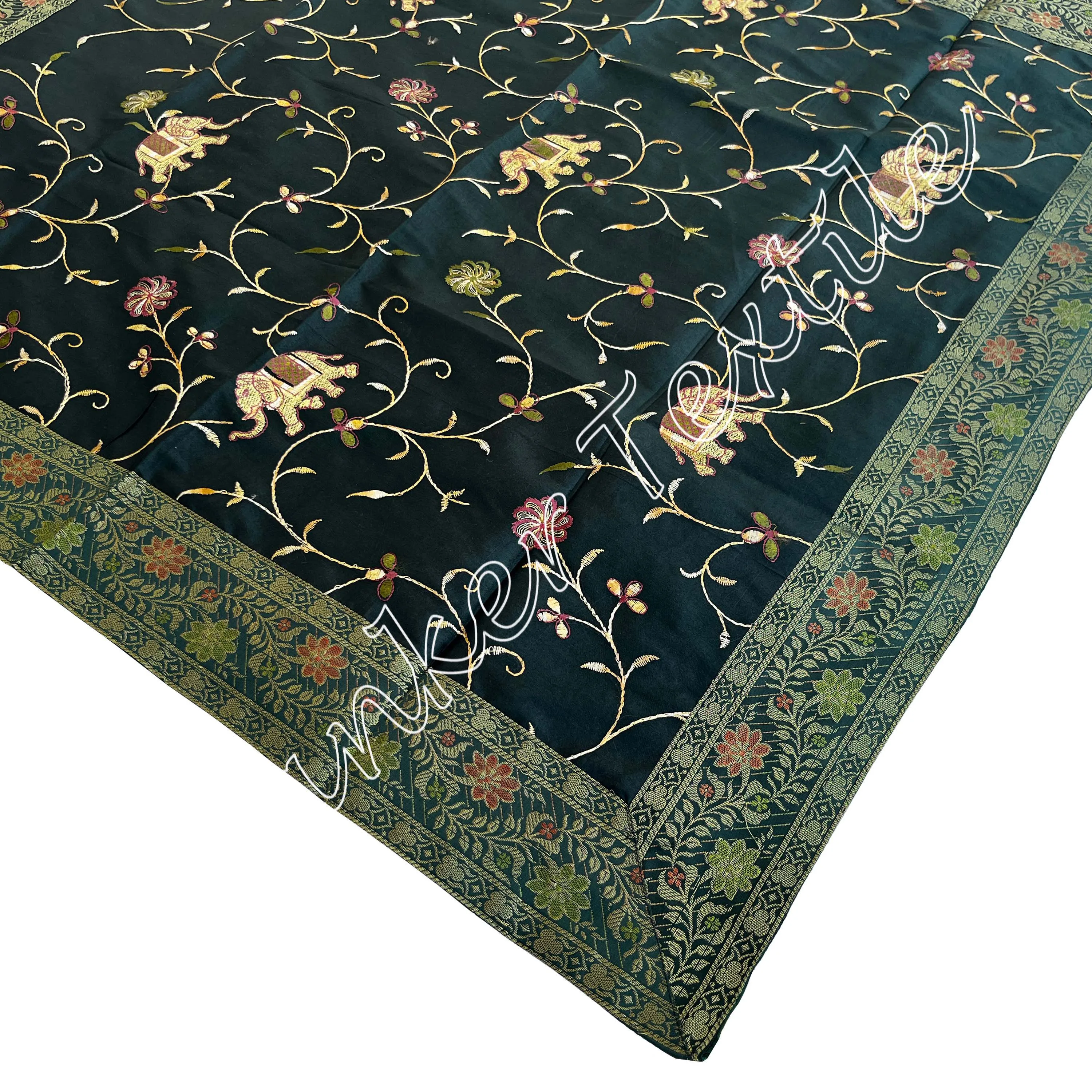 Decorative Tablecloth Table Cover Jacquard Brocade Silk Home Decor Tablecloth 36x36 Inch Size (90x90 cms) Indian Dining Table