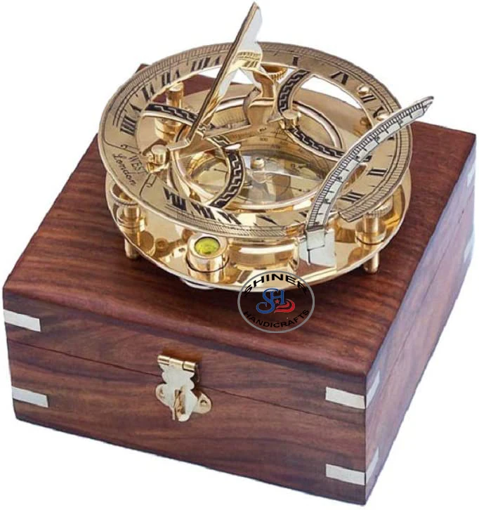 Морской компас идеально откалиброванный большой латунный Солнечный Компас Винтажный Золотой коричневый деревянный ящик для Хэллоуина