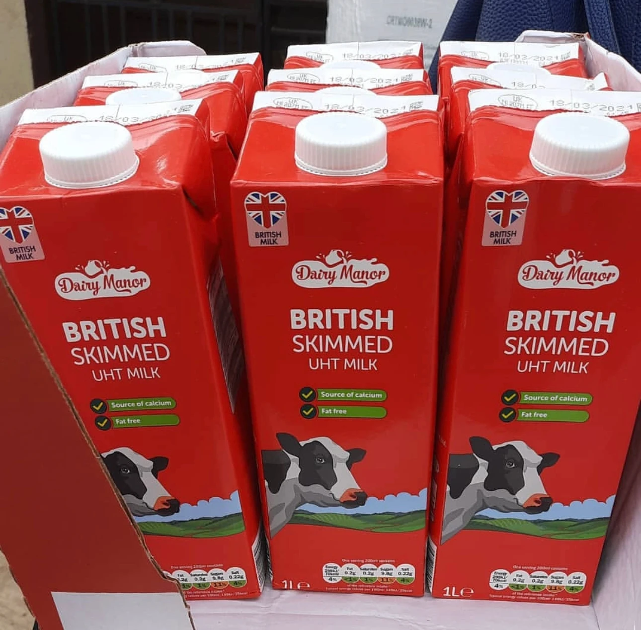 Huge Demand Hot Selling Green Garden 3.5% UHT Whole Milk 1L with Screw Opener From The Alpin Mountains UHT milk For Sale