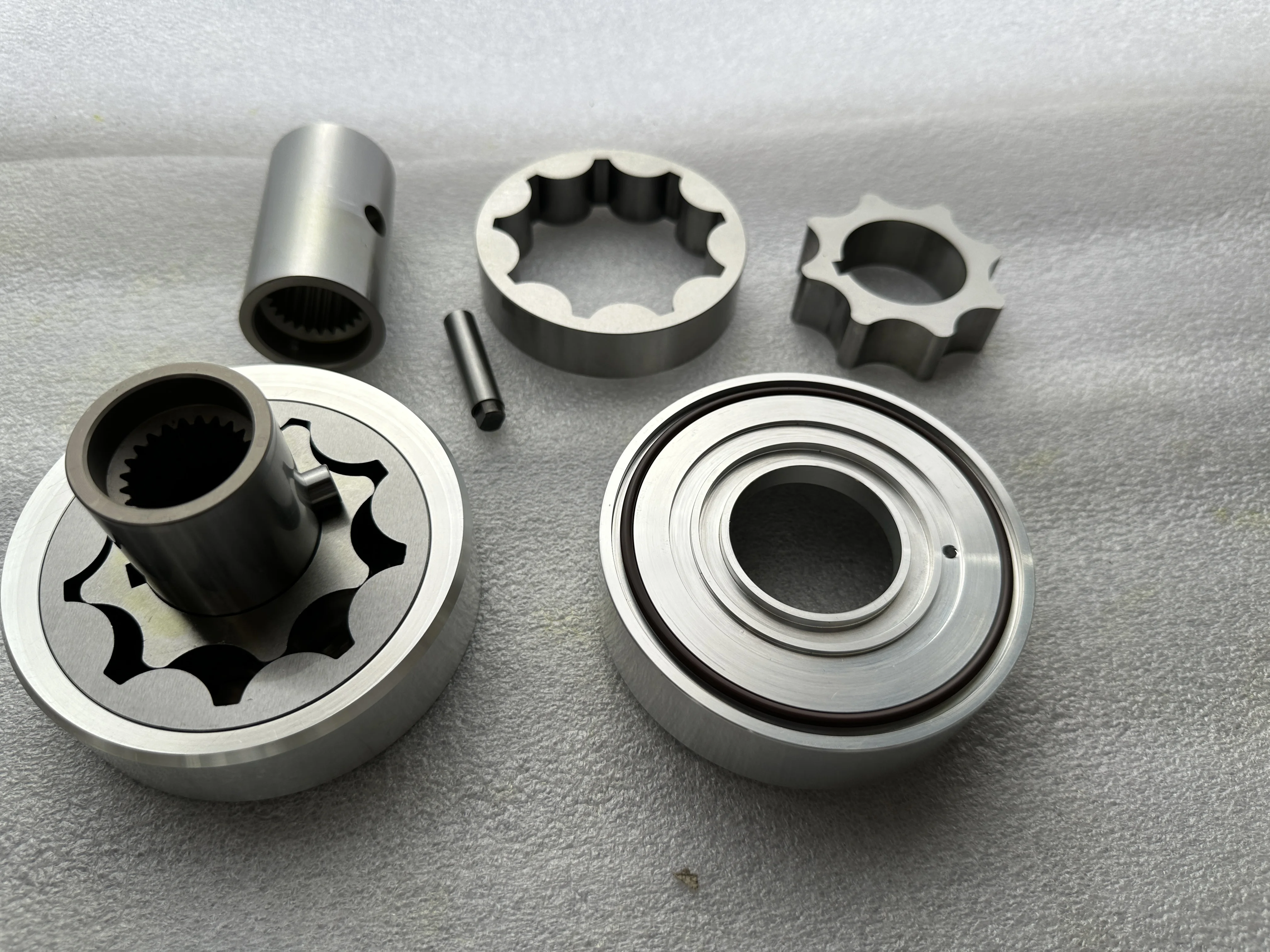 Sauer charge pump MPV025 MPV035 MPV044 MPV046  MPT035 MPT044 MPT046 Hydraulic Pump Spare Parts Repair Kit Seal Kit Rotary Group