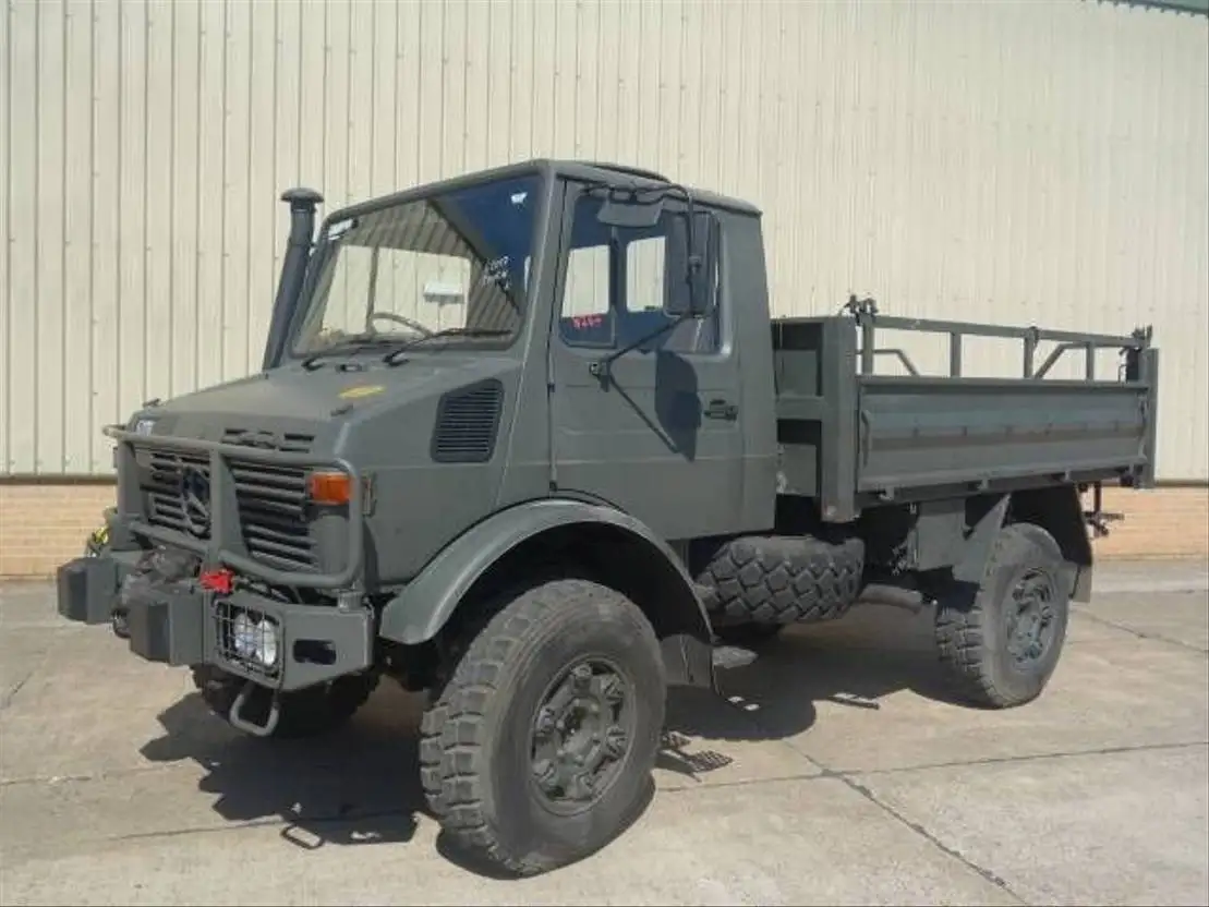 Б/у оригинальный грузовик Mercedes