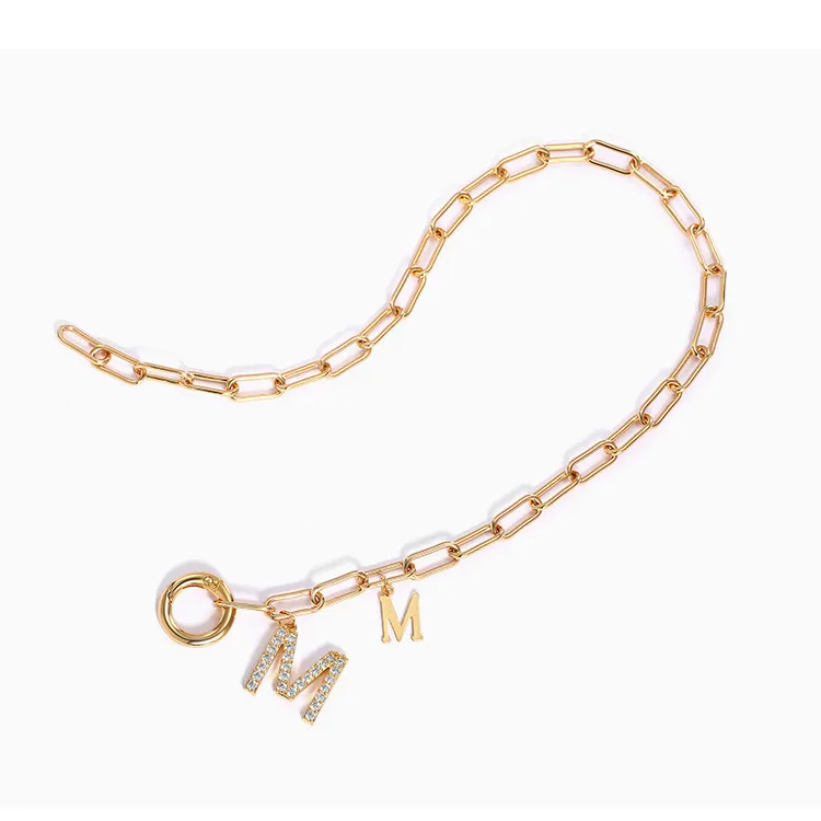 Low MOQ 10pcs Carabiner clip Punk Hip Hop Thick Chain Short Necklace For Woman M Letter in gold Pendant Neck Chain