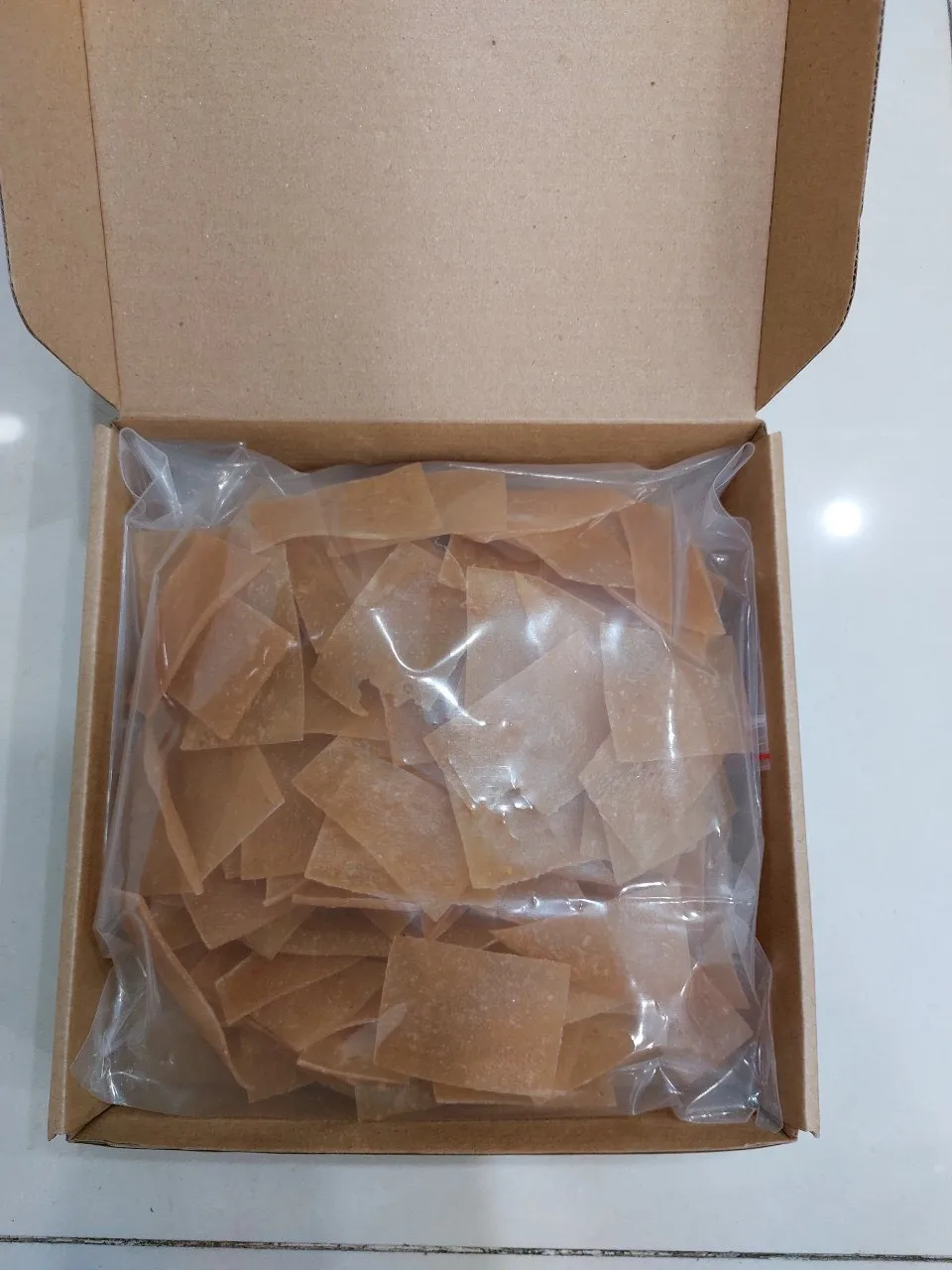 High Quality Wholesale 9 months Shelf Life Crispy Texture Taste Salty Box 500gr Prawn Cracker Shrimp Chips from Vietnam