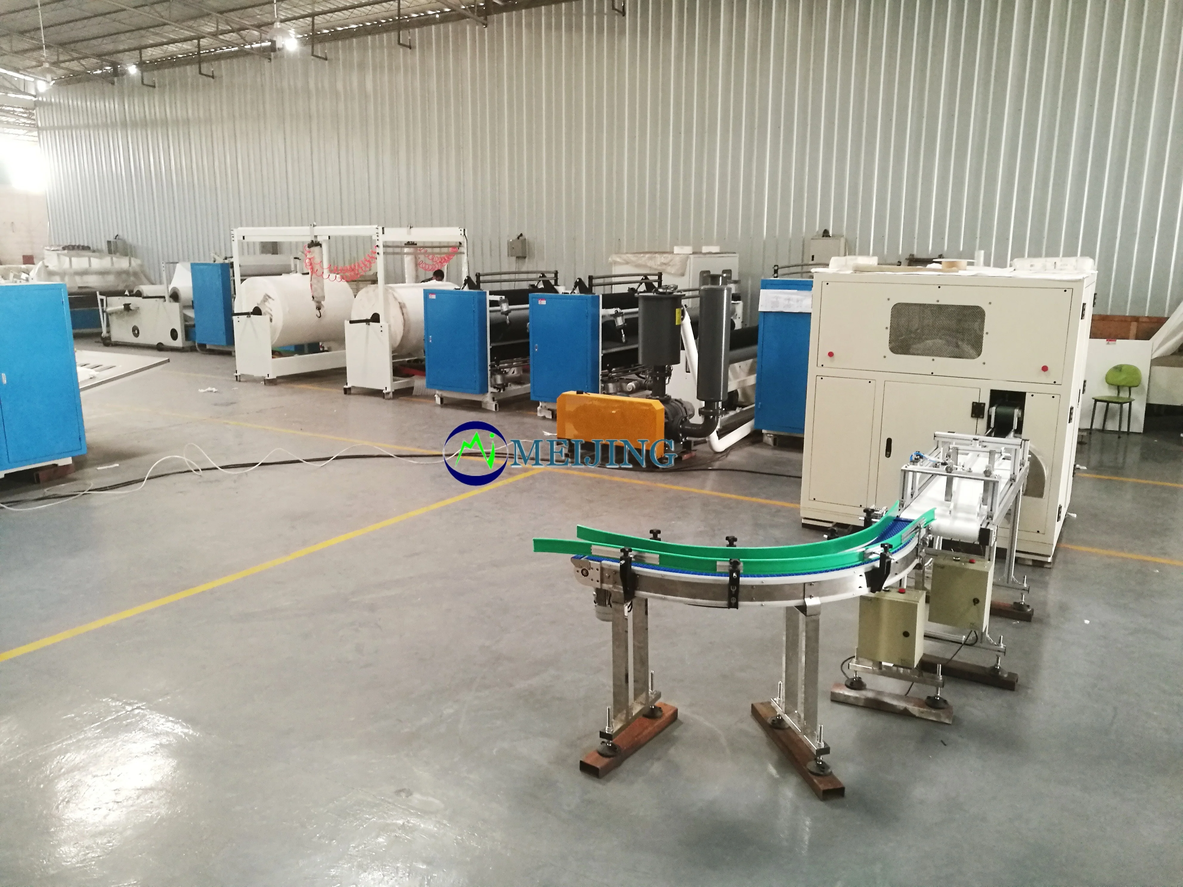 Tissue Facial paper tissue production line jumbo roll facial tissue paper embossing packing making machine line