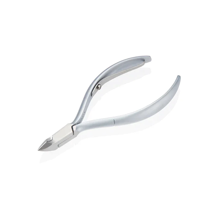 Nghia D-01 Cuticle Nipper with Highly Sharp Stainless Steel Jaw 16 Customized Logo and Packaging for Home Use