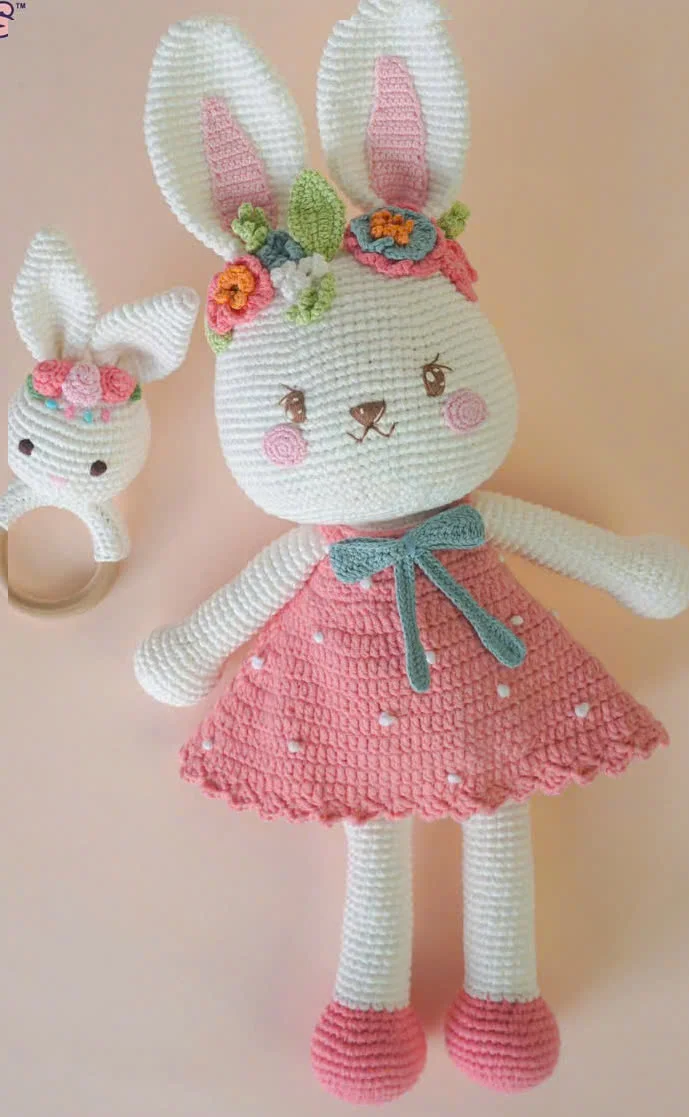 Hot Selling Wholesales Gift for Children Set Baby Doll With Free Small Doll Custom Design And Color