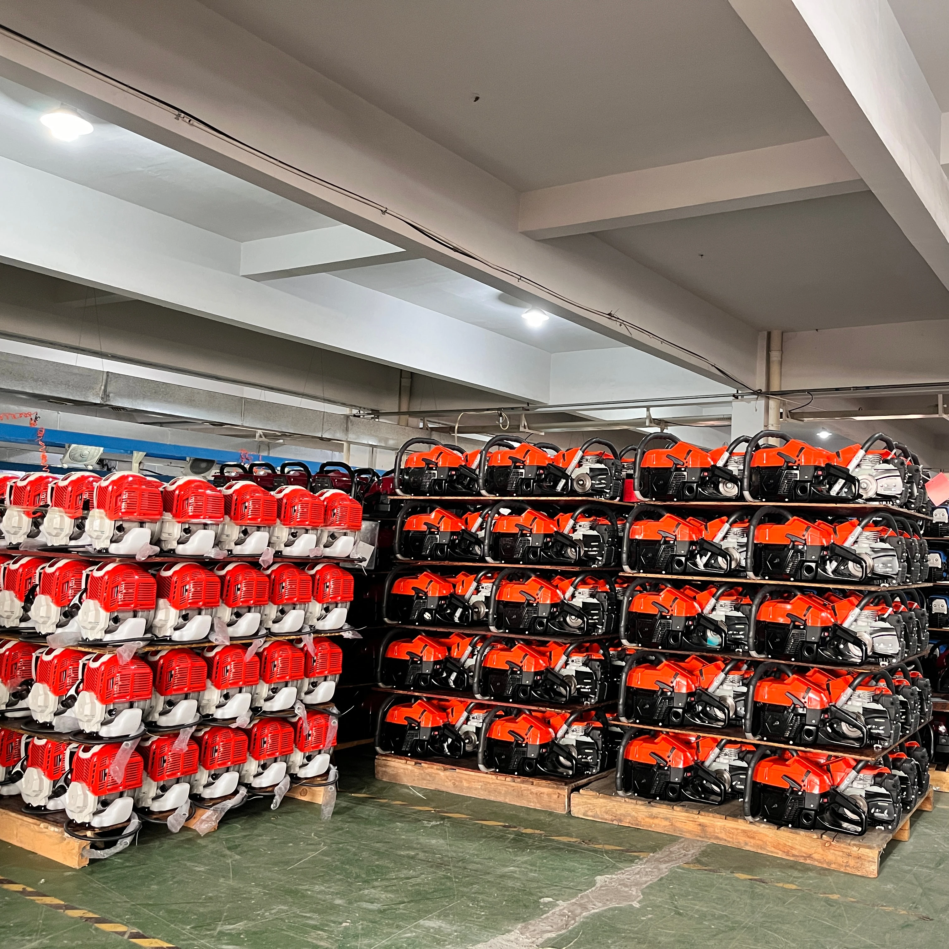 BISON Gasoline two-stroke agricultural 52CC brush cutter grass brush cutter heavy duty grass cutting machine