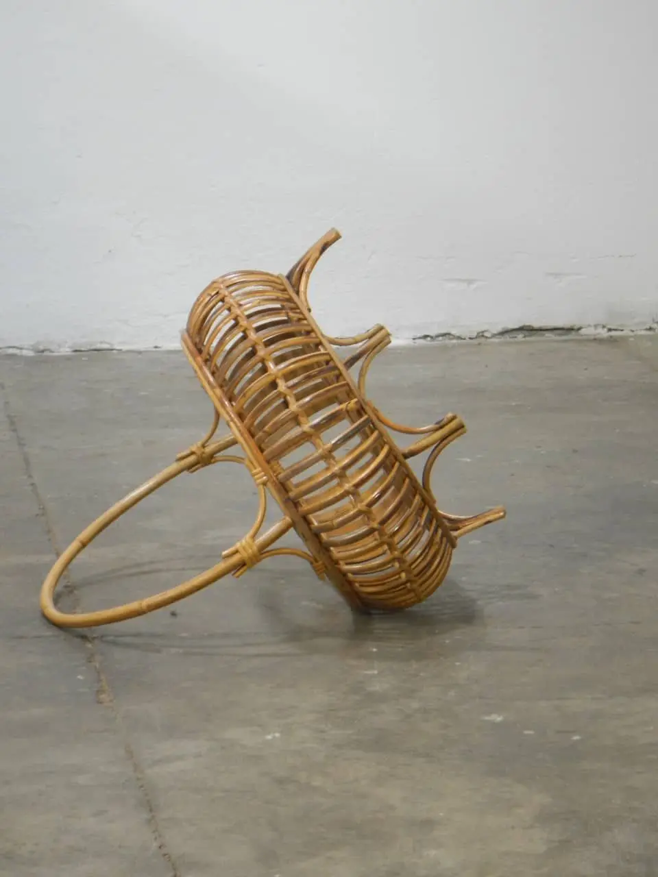 Round Rattan Fruit and Vegetable Basket in Large Size with Stylish Design Perfect for Home Food Storage in the Kitchen