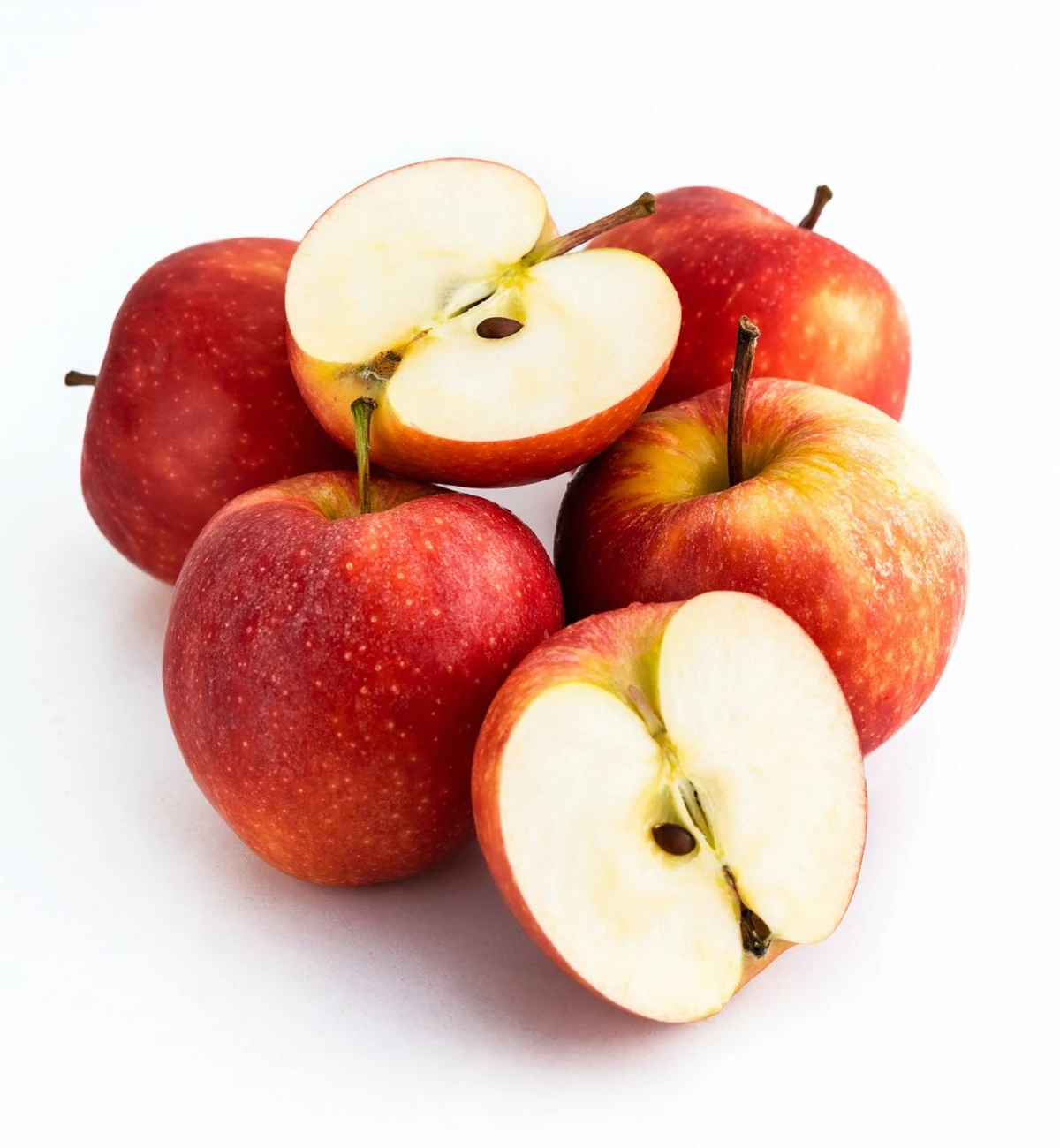 Natural non-GMO wholesale high grade fresh season fruits from Uzbekistan fresh sweet red apples for food