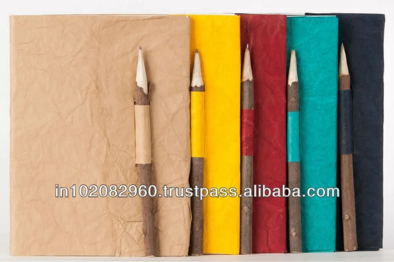 Eco-friendly hand made blank cotton paper note book journal dairy with wooden pencil for sketching and travelling for gifting