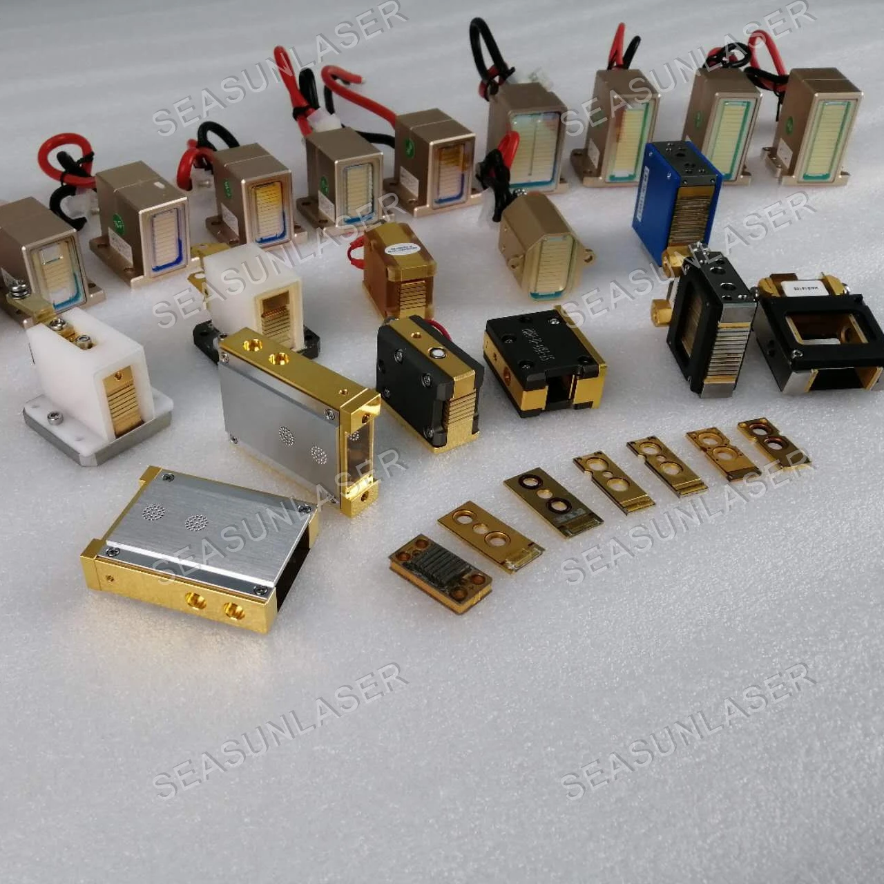 Water Cooled Emitter Central Wavelength 808nm 940nm Stack Array Diode Laser