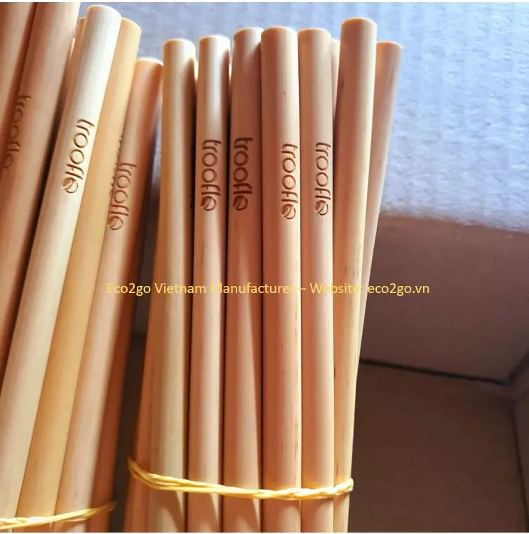 Cheap hot trend biodegradable bamboo drinking straws for kitchen restaurant and bar use made in Vietnam