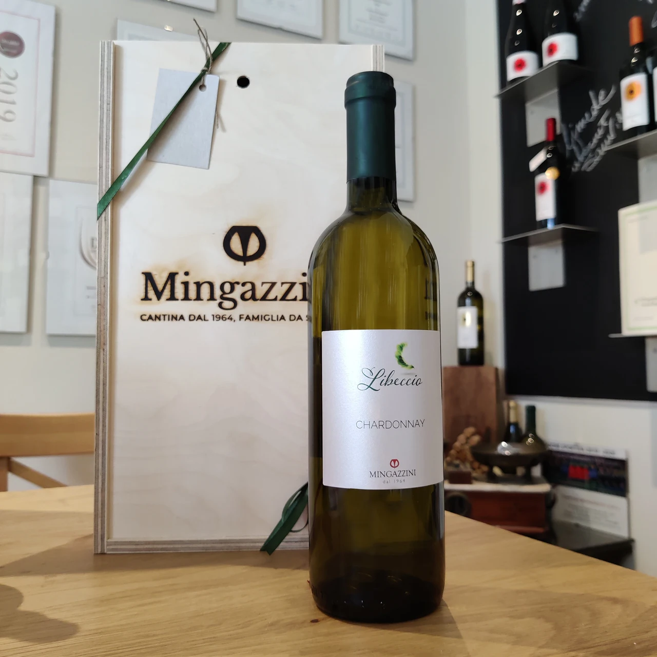 Премиум итальянское тихое белое вино Libeccio Rubicone Chardonnay IGT бутылки 750 мл