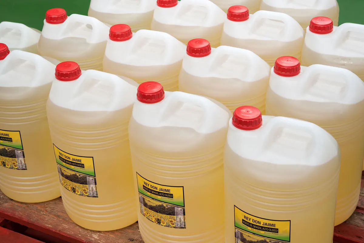 lovely special frying oil for HORECA stable at high temperatures for cooking 100 Natural Plastic Packaging