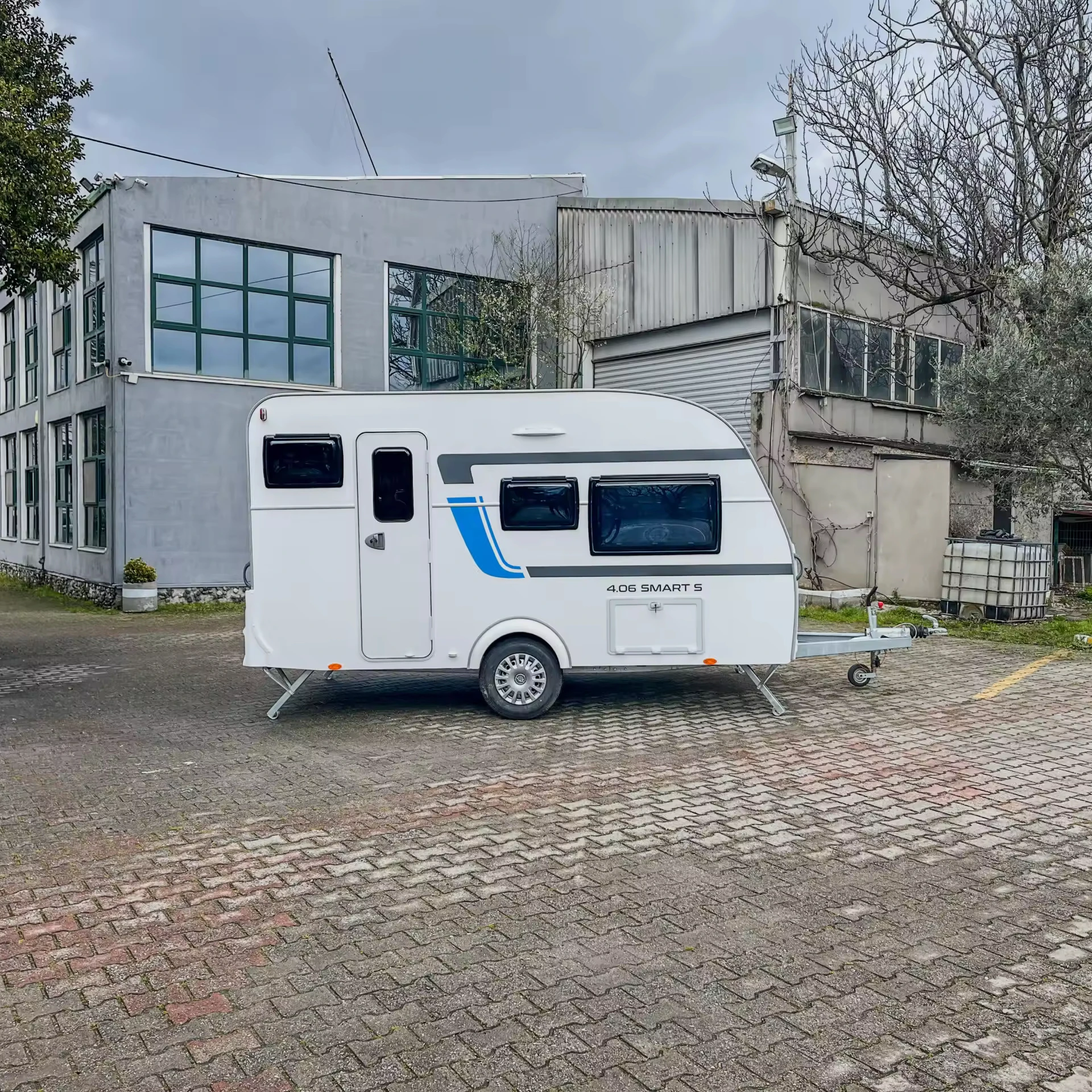 4 06 компактный семейный RV европейский стандарт высокого качества умный караван с 4x4 размер туристической каюты 406x220x200