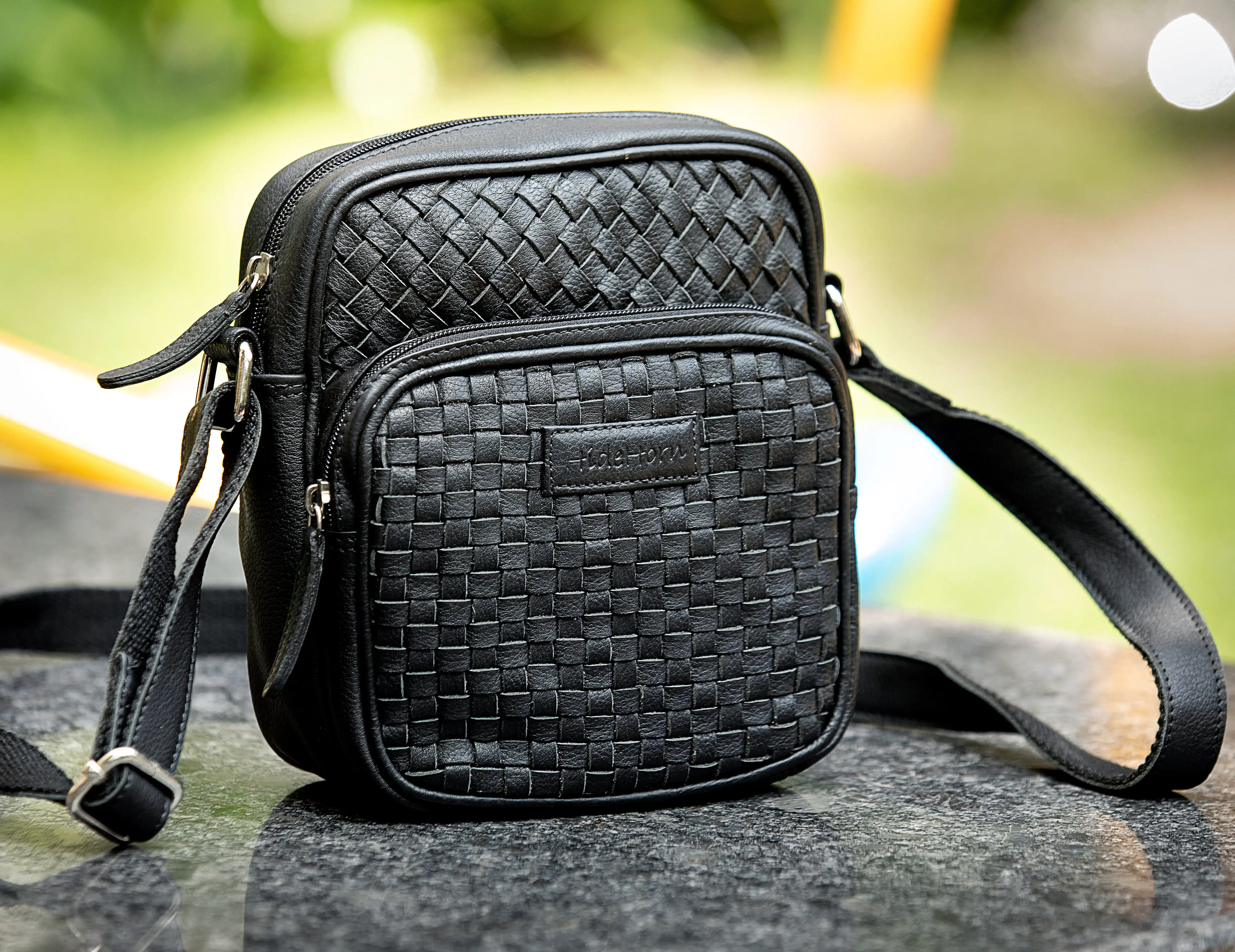 High Quality Black Cow NDM Handwoven Leather Messenger Bag for Men Crossbody with Adjustable Shoulder Strap Weaving Style