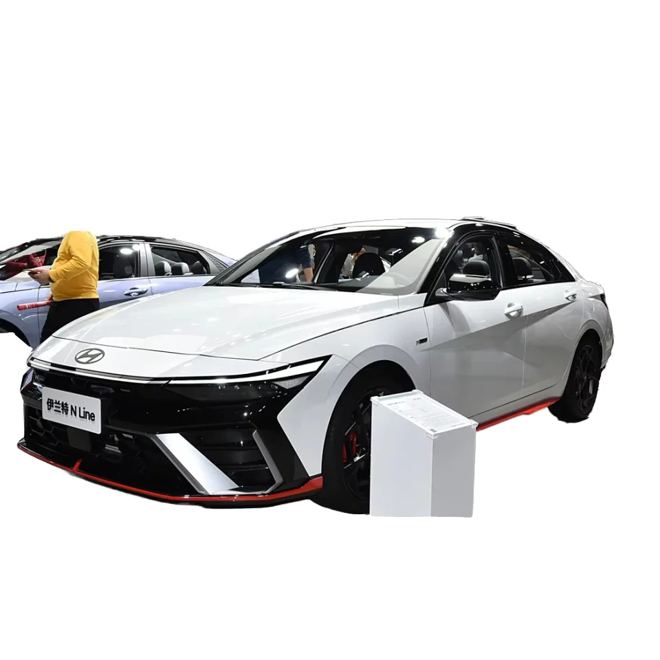 2023 Elantra 1.5L автоматическая премиум-версия. Авто оптом подержанные автомобили