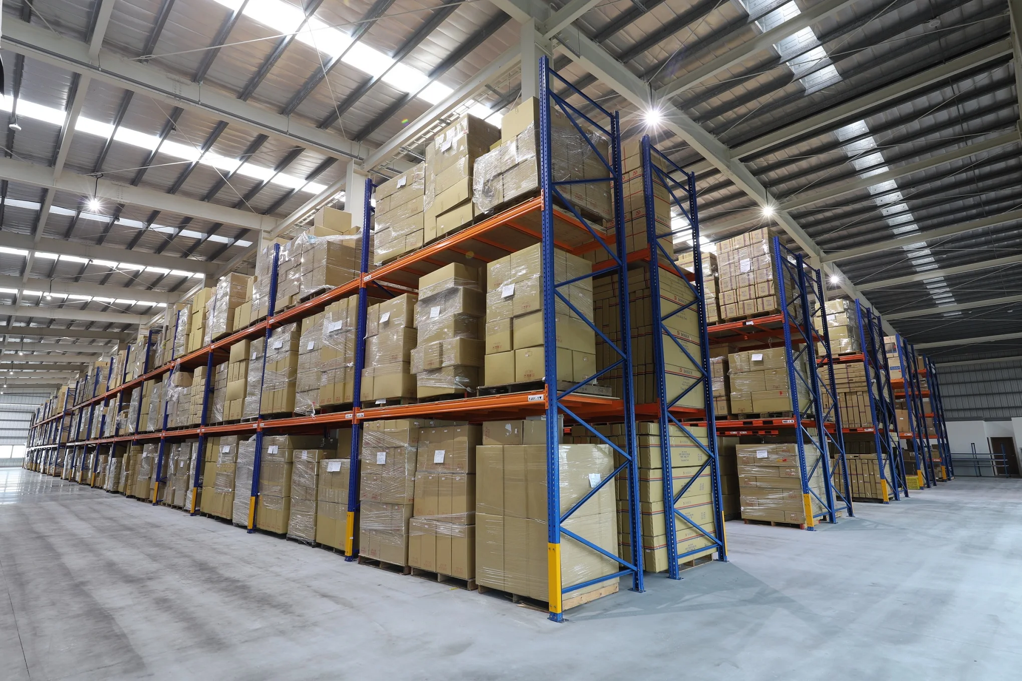 Truck Body Parts Made in Taiwan OE Quality for HINO