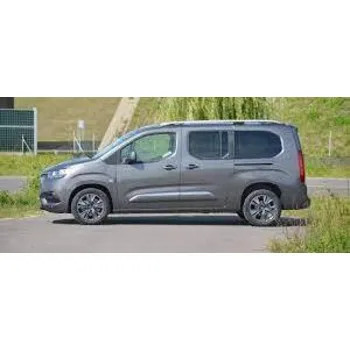 Бывший в употреблении микроавтобус 2013 Toyota Proace Verso купить дешевый proace