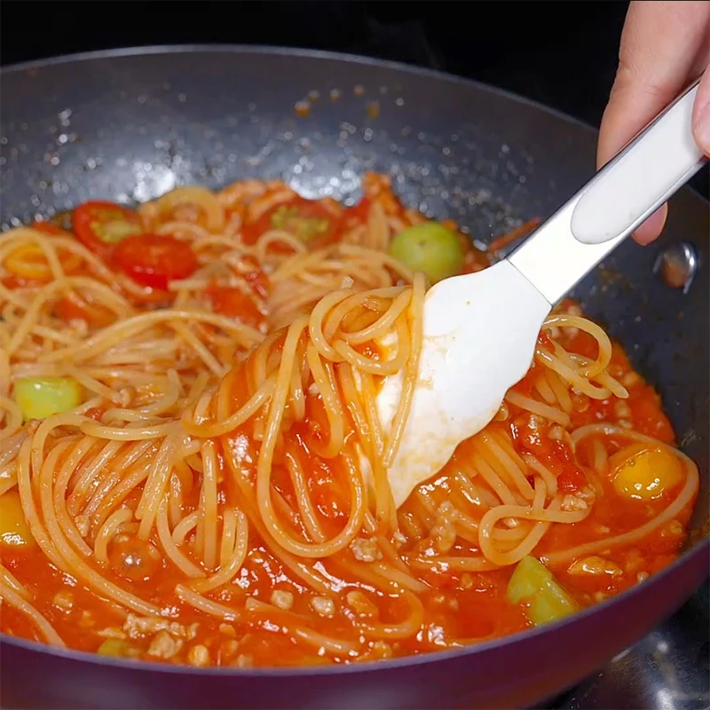 High Quality Control Tomato Paste for Pizza & Noodles & Rice Tomato Flavor Hotpot Soup Base for Kitchen Tomato Paste for Europe