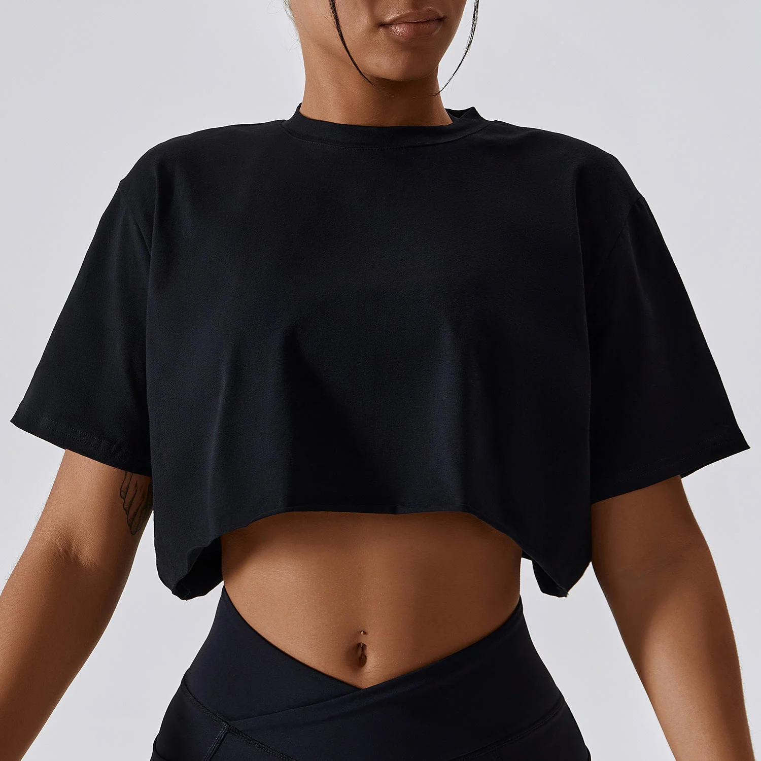 custom black oversize blank plain white lose fitting crop top t shirts athletic spandex baby pink gym cropped tee tshirt women