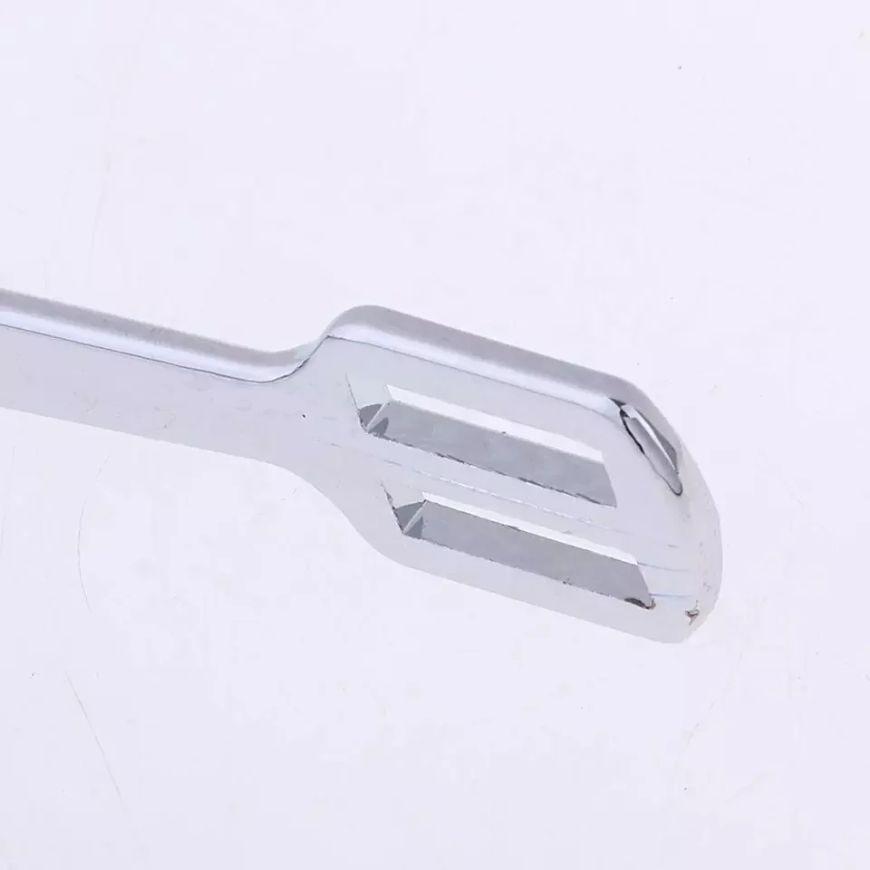 English Horse Spurs Slightly Rounded and Simple Stainless Steel Equestrian Wholesale Black Customized Riding Spurs