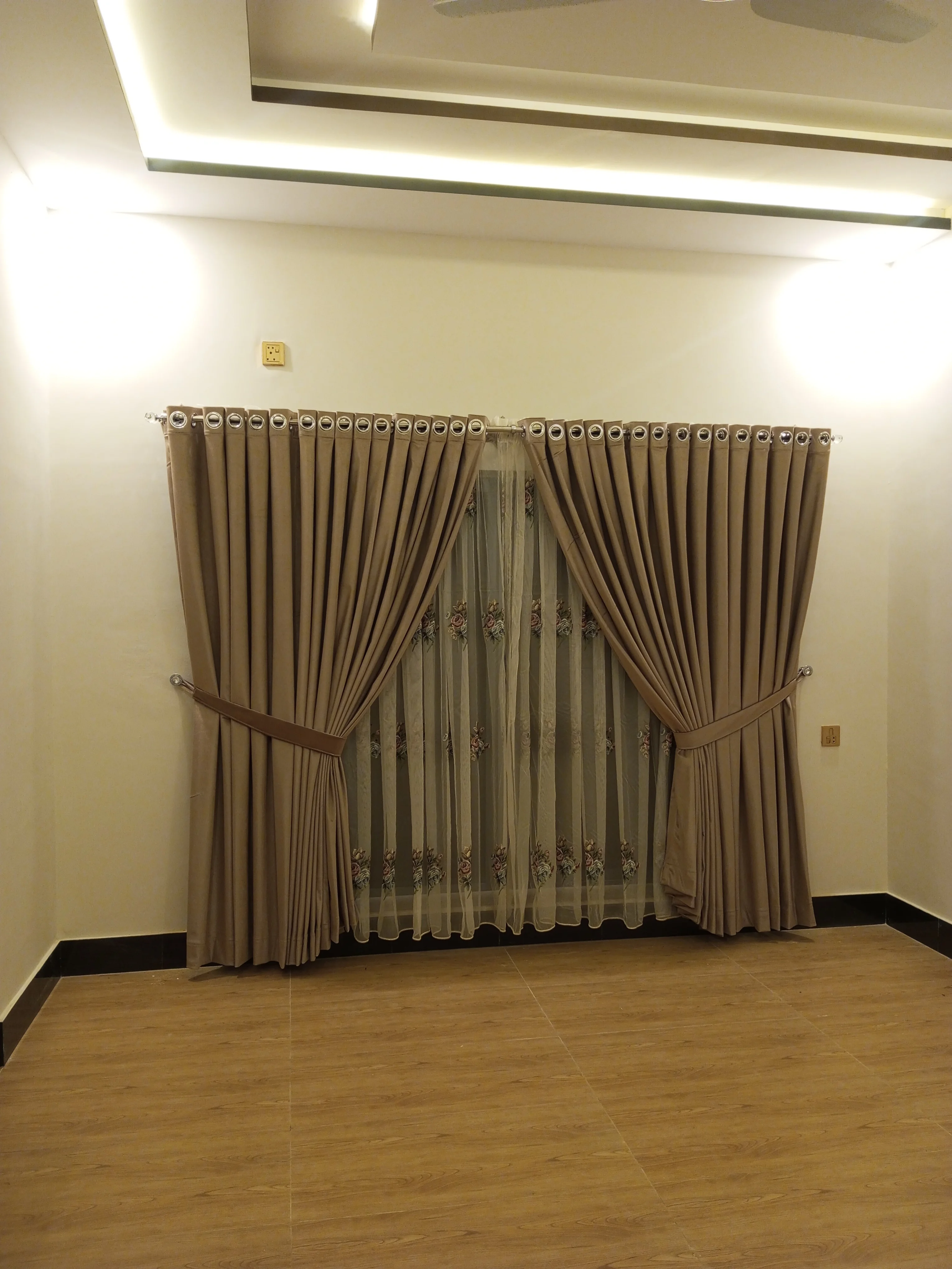 Best Quality Curtain For Living Room Velvet Curtain Luxury For Living Room Office Best Price From Pakistan