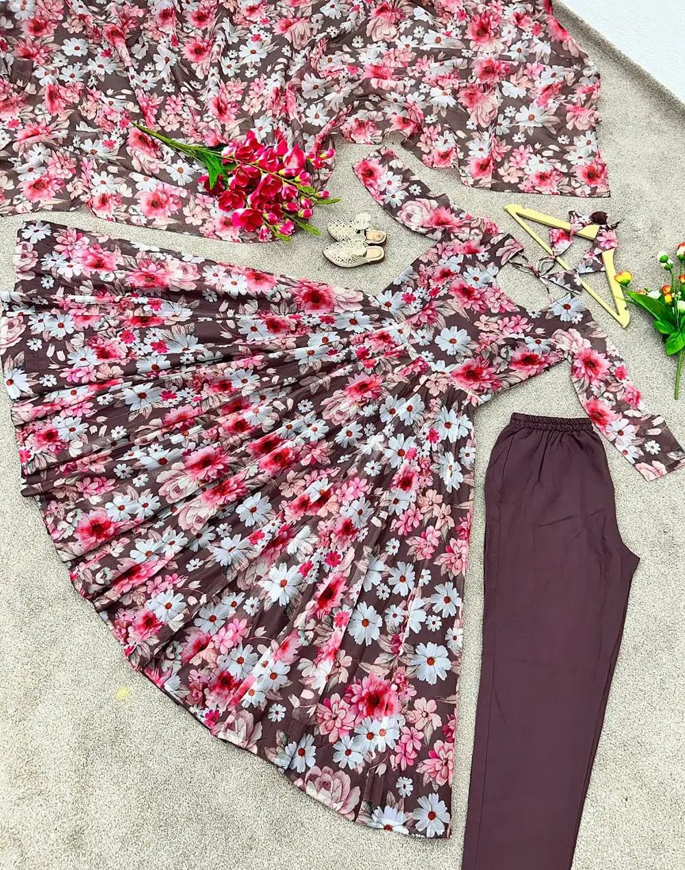 Hot Selling Party Wear Look Tabby Organza Silk With Digital Print Work Gown With Dupatta Indian Ethnic Wear Anarkali Dress