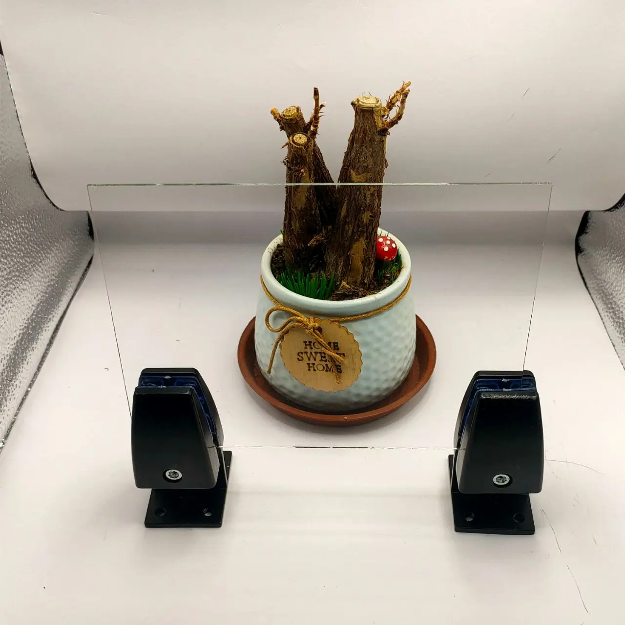 Restoring art collection colors AR glass for high-end gallery exhibits and museum precious cultural relics display cabinets