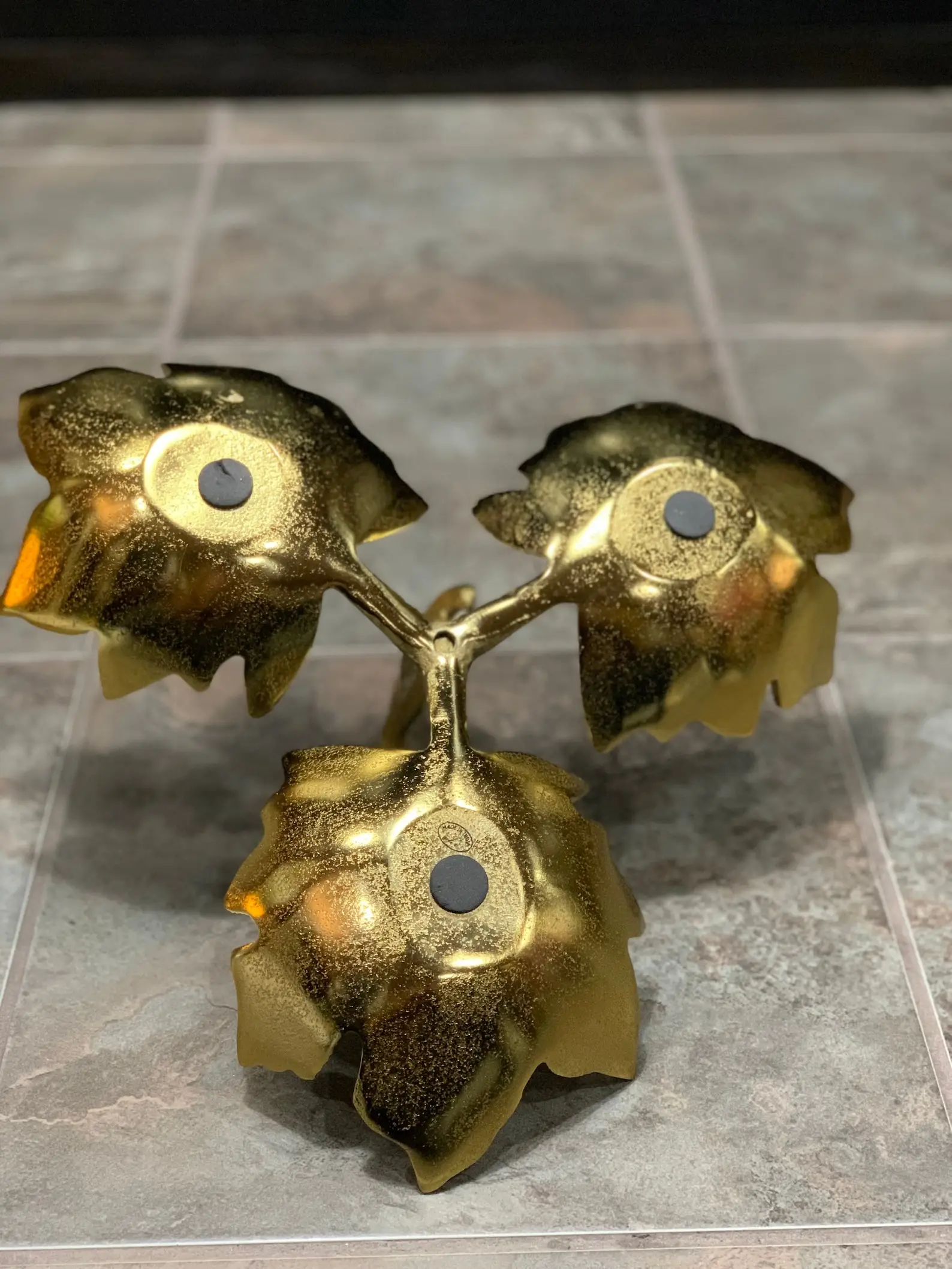 Metal Gold Maple Leaf Decorative Gold 3 Sectional Relish Bowl Aluminum Serving Tray, Bowl For Home, Hotels, By WB INC INDIA