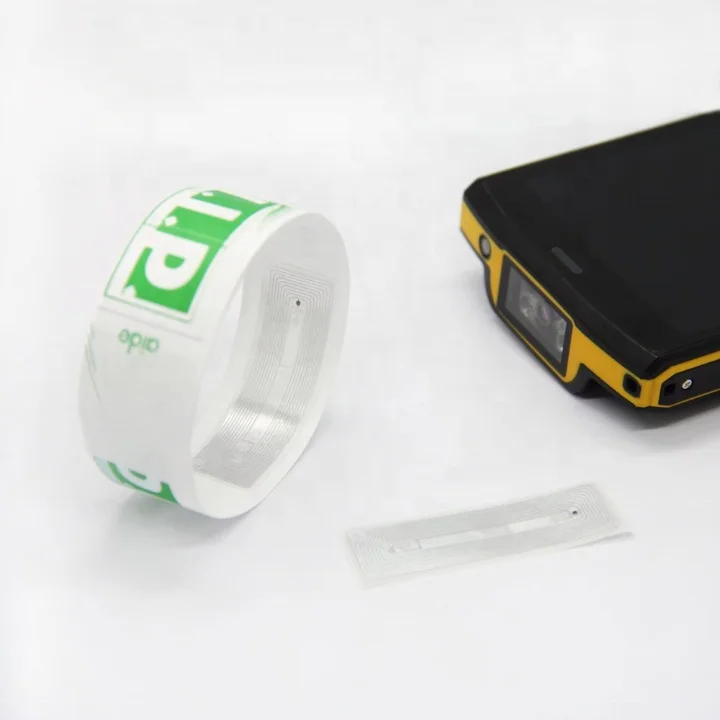 Gift 2023Water Resistant tyvek Printing Label QR Code Bracelet Disposable Paper RFID NFC Festival Wristband With logo